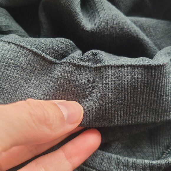 Lululemon Ebb To Street Tank Top in Heathered Gator Green Size 4 - Picture 5 of 9